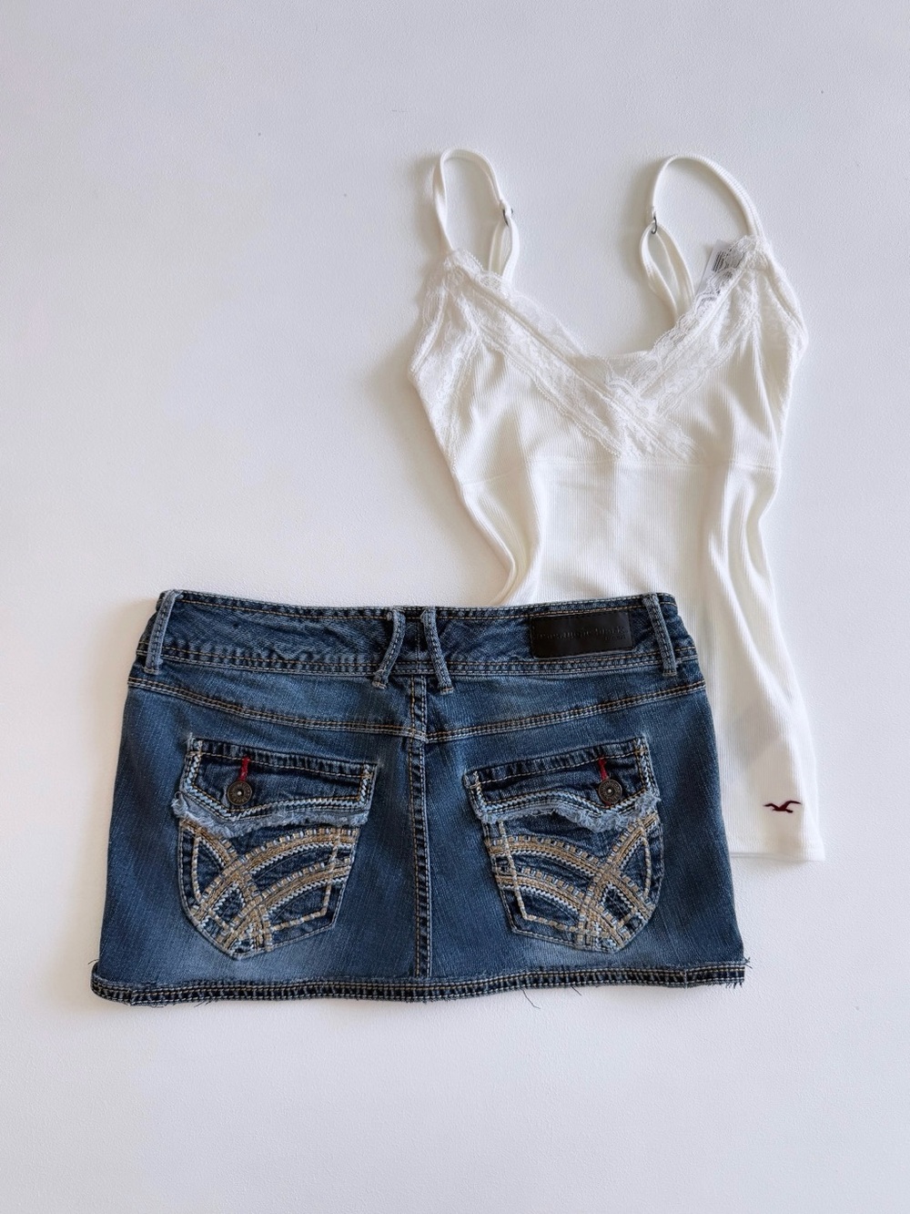 vintage rue 21 low rise denim mini
skirtR